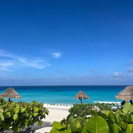 Astoria Gated Condos Cancún Exteriör bild