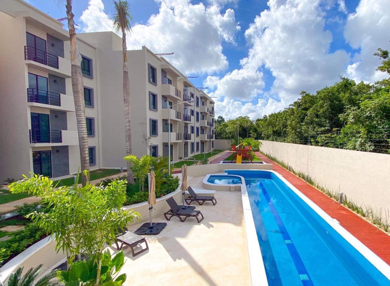 Astoria Gated Condos Cancún Exteriör bild